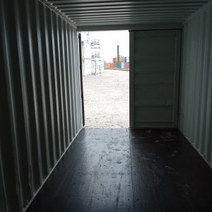 Lagercontainer 6m Innenansicht,