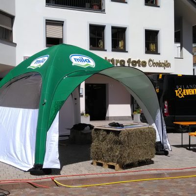 Personalisierte Zelte aufblasbar 4x4m Tendissimo Zeltverkeuf Gerryland Südtirol