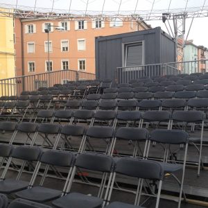 Tribüne Zuschauer Freilichttheater, Konzerte, Veranstaltungen Gerryland Verleih Südtirol