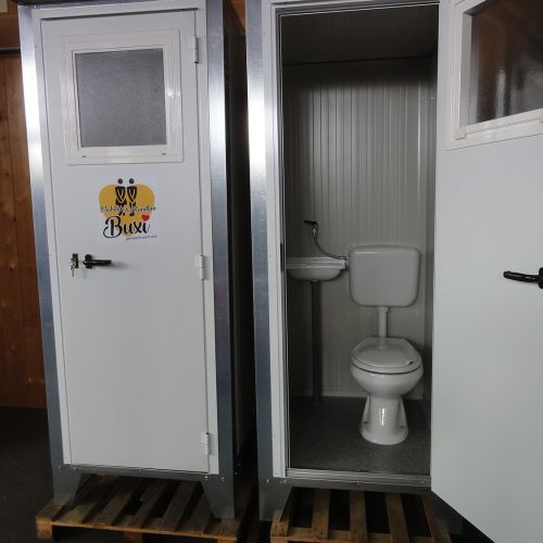 WC Kabine Buxi UNO mit Anschluss an Kanalisierung, Waschbecken und WC Box Container Kabine Verleih Südtirol Gerryland (2)